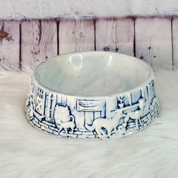 Vintage Other - Vintage 90s Ceramic Handpainted Molded Textured 3D Signed Animal Pet Food Dish